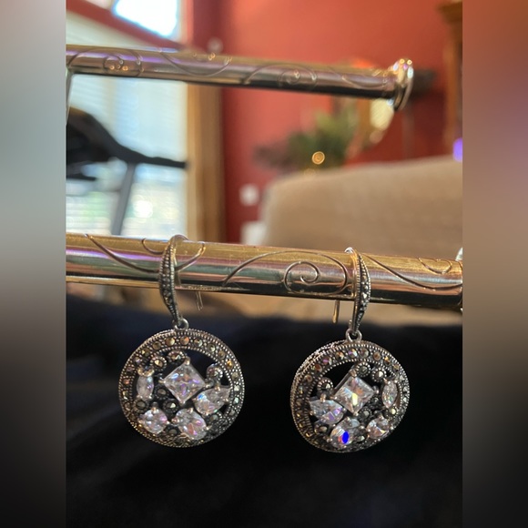 LAVISH BY TJM STERLING SILVER MARCASITE CZ EARRINGS - Picture 7 of 8